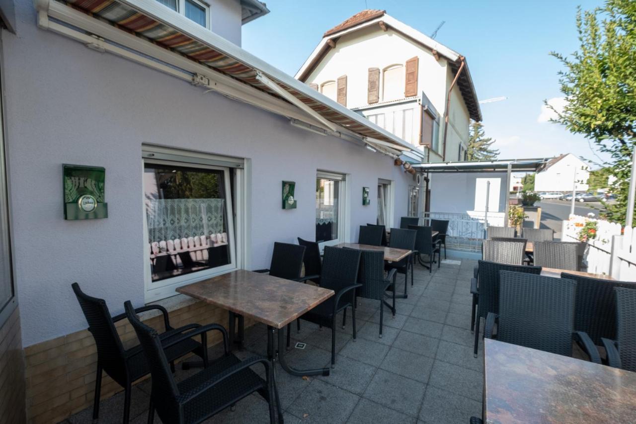 Schnitzelhaus Und Pension Stadt Rosbach Rosbach vor der Höhe Kültér fotó